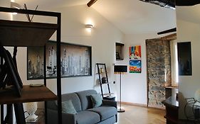 Kiko'S Lodge - Historical Apartment In Como