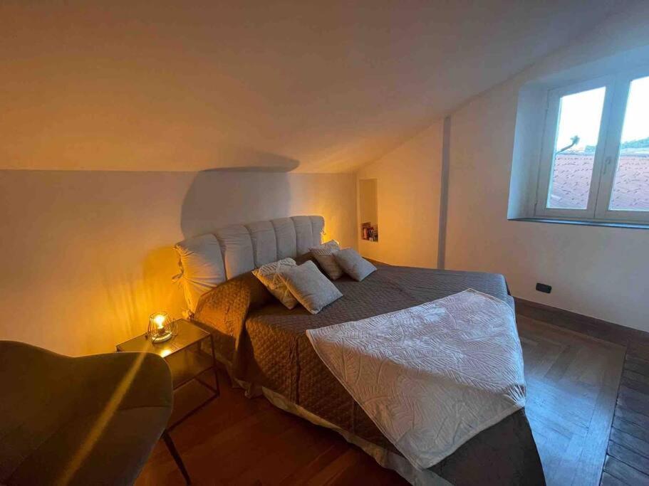 Kiko'S Lodge - Historical Apartment In Côme Esterno foto