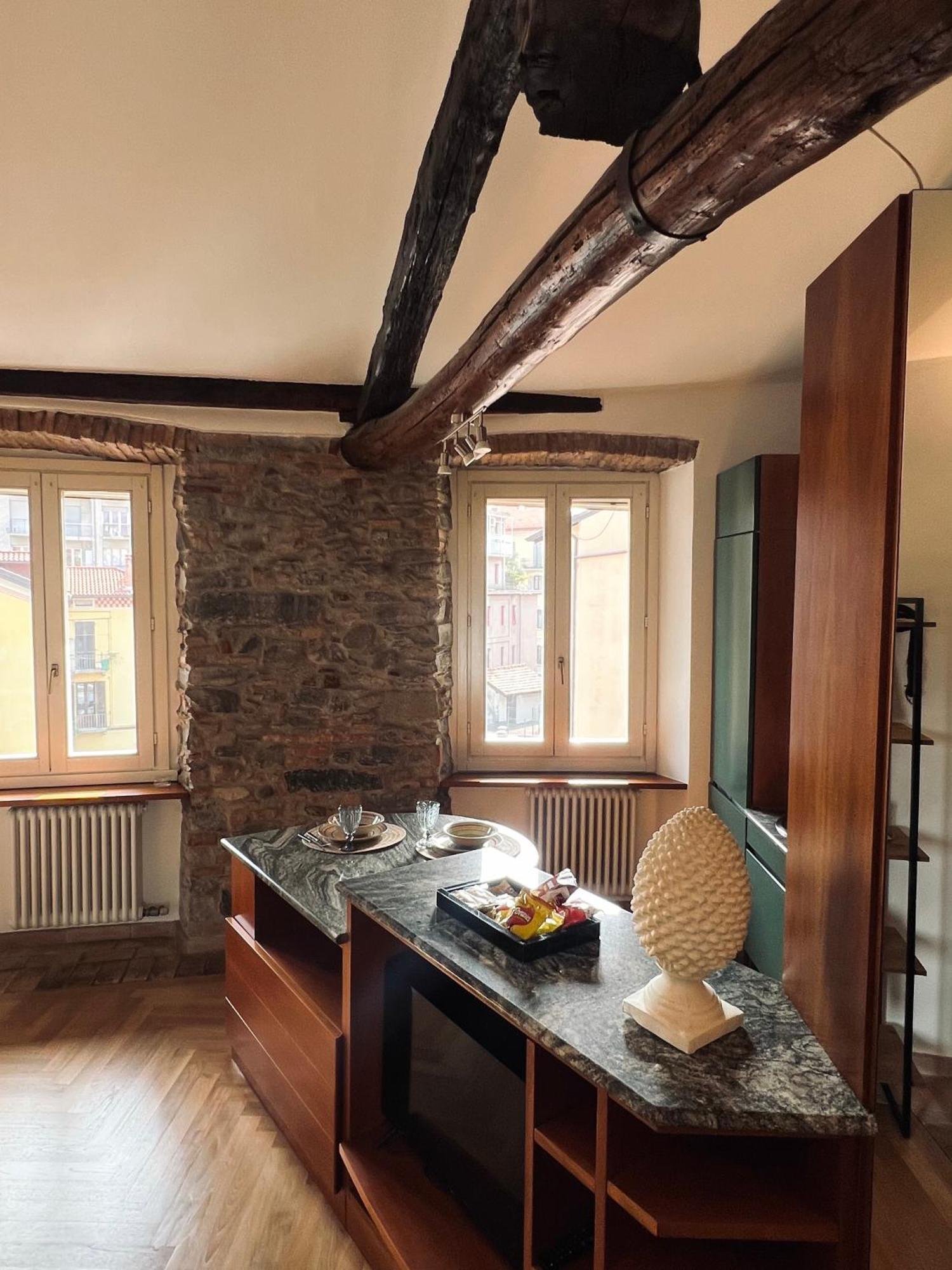 Kiko'S Lodge - Historical Apartment In Côme Esterno foto